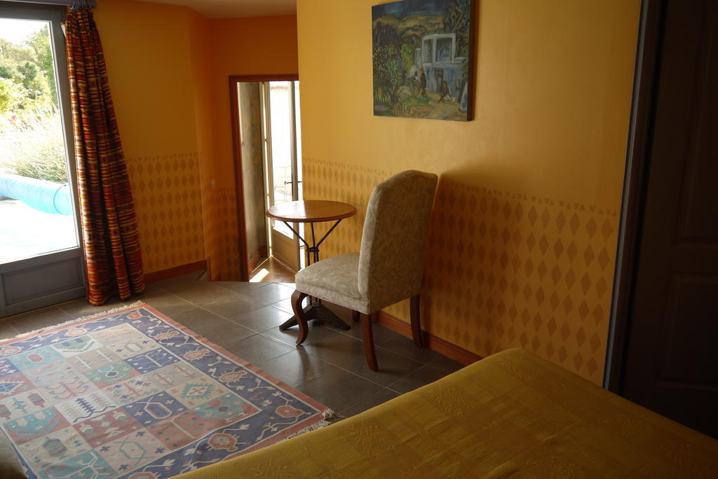 Troglodyte De La Fosse Hotell Meigné Rom bilde