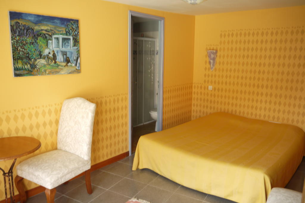 Troglodyte De La Fosse Hotell Meigné Rom bilde